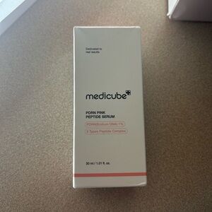 Medicube PDRN Pink Peptide Serum